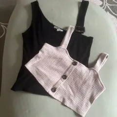 ブラックと オフホワイトタンクトップ2枚セット