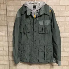 ディーゼル、カーキパーカー重ね着ミニタリージャケット