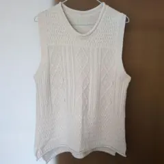 VIVIAN アイボリー ケーブルニット ノースリーブベスト