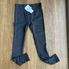 【新品】ユニクロ　エアリズム　シームレスレギンス　Sサイズ