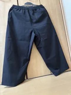 GU ワイドパンツ