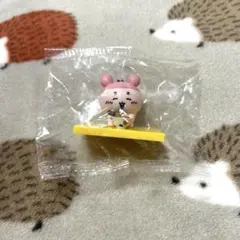 ちいかわ　松屋　フィギュア　古本屋　マスコット　カニちゃん