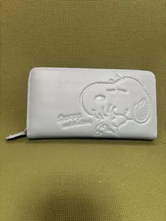 スヌーピー スマホが入る本革多機能財布