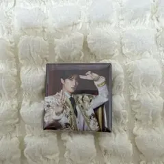 M!LK サクラステージ ポップアップ スクエア缶バッジ 山中柔太朗