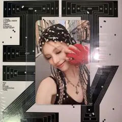 2026年最新】itzyグッズの人気アイテム - メルカリ