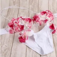 値下げ☆ 美品！水着 ビキニ 花柄 チュアンピサマイ ピンク