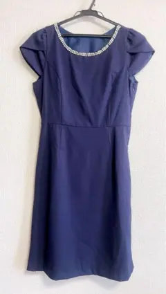 パーティードレス　ワンピース　首元パール付き