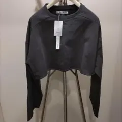 最終価格‼️【新品】アンティローザ　クロップド トレーナー　スウェット