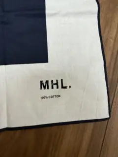 MHL. エムエイチエル スカーフ ネイビー ホワイト