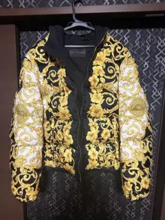 versace ダウンジャケット