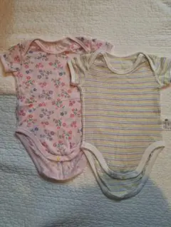 UNIQLO半袖ボディスーツ70サイズ2枚セット