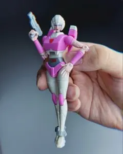 アーシー トランスフォーマー 約10㎝ フル可動フィギュア AAE オールディ