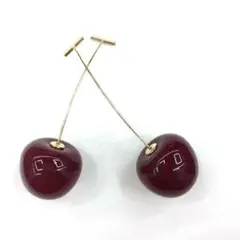 ◇大人可愛いピアス◇大人気さくらんぼ型◇黒色◇女性向けアクセサリー◇