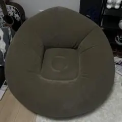 ブラウンラウンド型ファブリックチェア