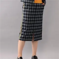 未着用　チェックスカート