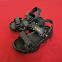 定価13420円　23㎝　ナイキ　JORDAN DEJA SANDAL　サンダルのサムネイル