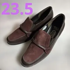 【未使用級】銀座ヨシノヤ スリッポン パンプス 23.5 EEW ワインレッドのサムネイル