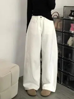 ホワイト ストレートデニム ワイドパンツ
