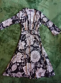 PREGA 花柄ラップワンピース