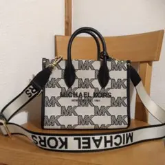 新品未使用　MICHAELKORS　ショルダーバック