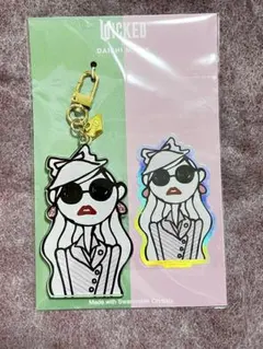 ウィキッド グリンダ チャーム＆モバイルステッカー | Mercari