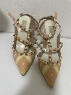 ヴァレンチノ　ロックスタッズ　ヒール