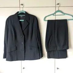 美品 INDIVI 黒 パンツスーツ サイズ42（L）