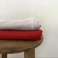 ニット生地 はぎれ　2色セット 赤×グレージュ　変形