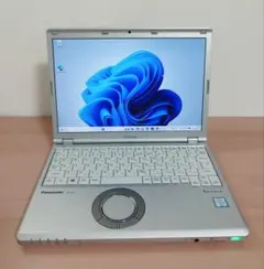 第8世代♡人気レッツノート♪快速SSD256GB☆高性能i5☆カメラ！Win11