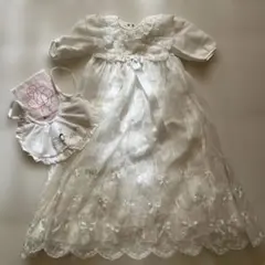 ホワイト刺繍セレモニードレスとスタイ　セット