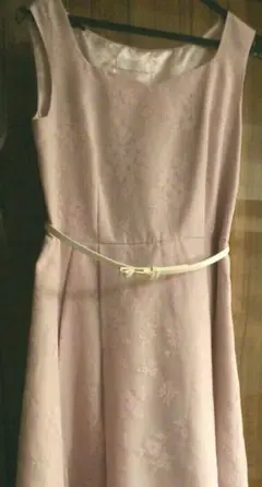 〈美品〉Feroux ピンクのワンピース