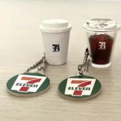 セブンカフェシリーズ ミニチュアチャーム　ホットコーヒー　アイスコーヒー　ガチャ