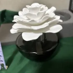 白いバラの陶器製噴水置物 - メルカリ