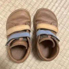 Item thumbnail for item 7381e51d-2590-4bb3-abee-915f5b15e08a