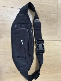 NIKEウエストポーチのサムネイル