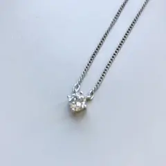 新品　未使用　シルバーカラー ネックレス ダイヤモンド風
