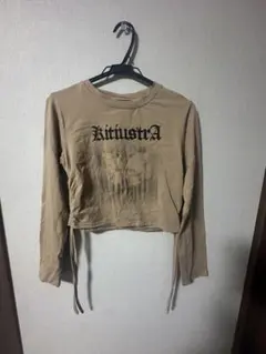 Dazy ベージュ クロップド長袖Tシャツ L