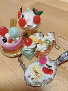 お菓子のキーホルダーセット