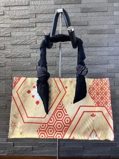 Item thumbnail for item 516db98a-76e7-4267-a98a-493ac49ce7fa