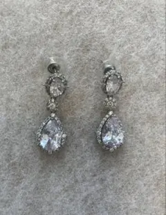 ウェディングピアス クリスタル