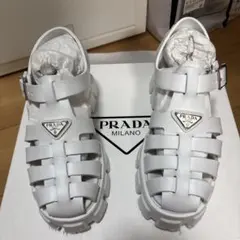 PRADA ホワイトラバーサンダル