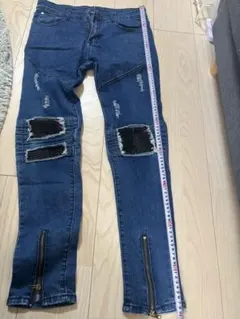 スキニーデニム　ダメージデニム