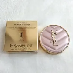 【イヴサンローラン】　ラディアントタッチグロウパクト　B10　 M132