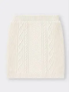 GU ジーユー ケーブルニットミニスカート　アイボリー　完売品　XL