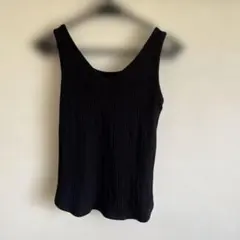 GU 黒リブタンクトップ