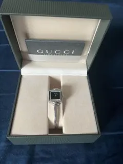 GUCCI 腕時計 1900L スクエア バングル　稼働品のサムネイル