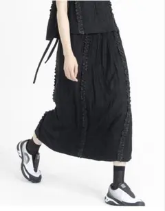 新品ユノイア　フリルラインスカート 黒のサムネイル