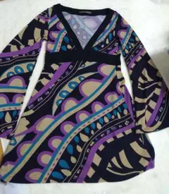 幾何学模様のフレアスリーブワンピース