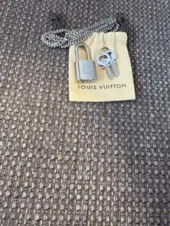 Item thumbnail for item 0527bcf4-c2e1-4571-ab92-7085fd3385f5