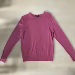 UNIQLO ピンクの長袖ニット